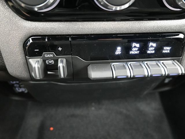 New 2026 RAM 1500 Classic Warlock AWD/4WD image 27