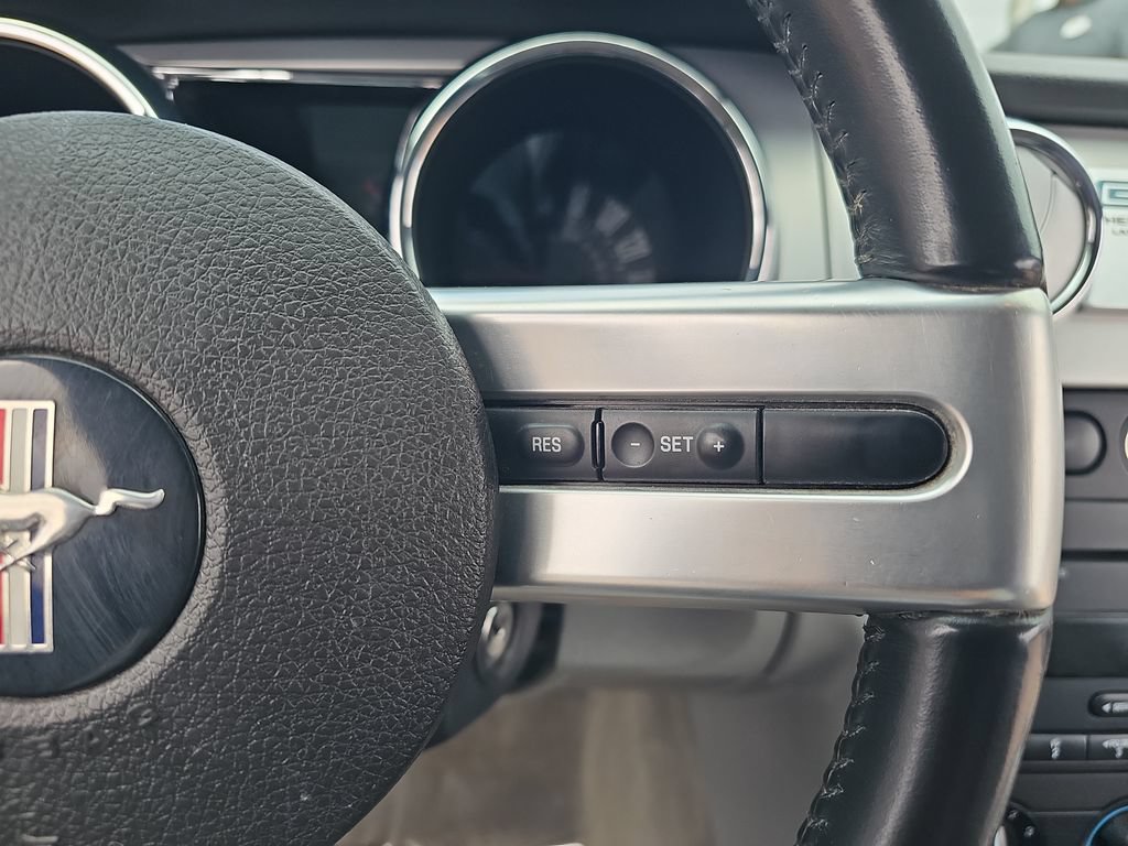 Used 2007 Ford Mustang GT Premium RWD image 18