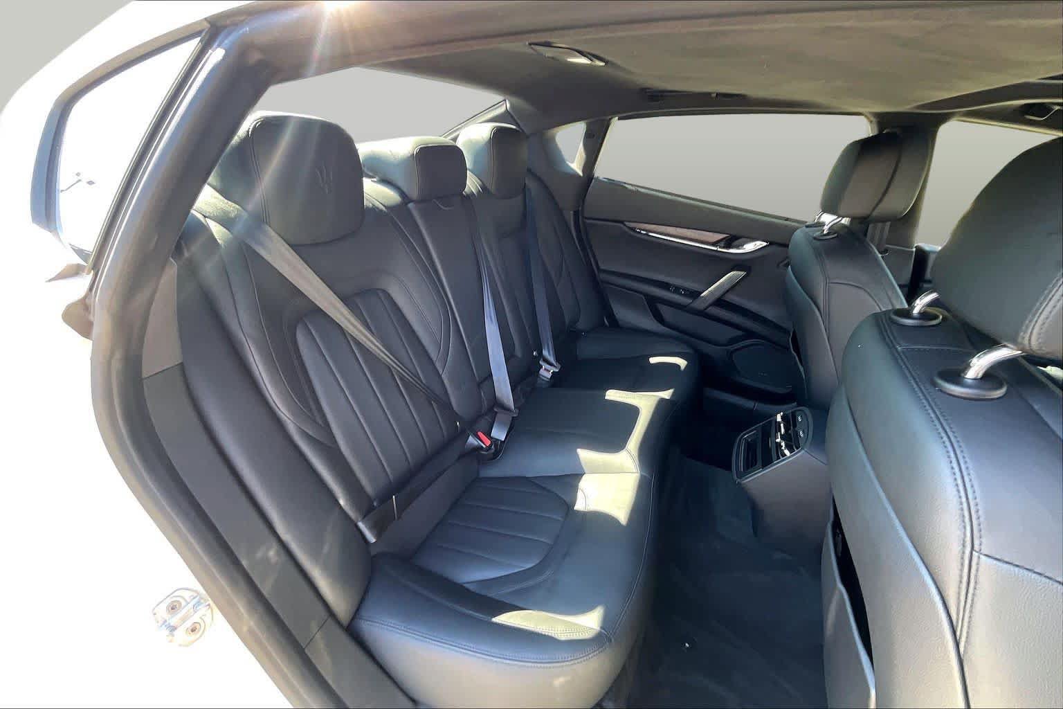 Used 2017 Maserati Quattroporte S RWD image 18
