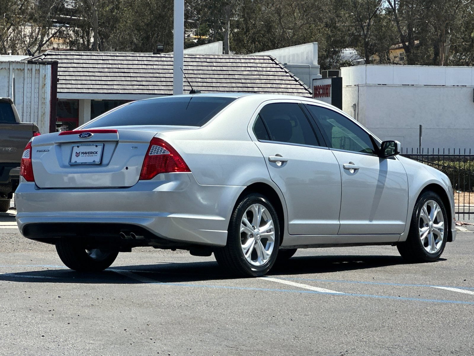 Used 2012 Ford Fusion SE FWD image 5