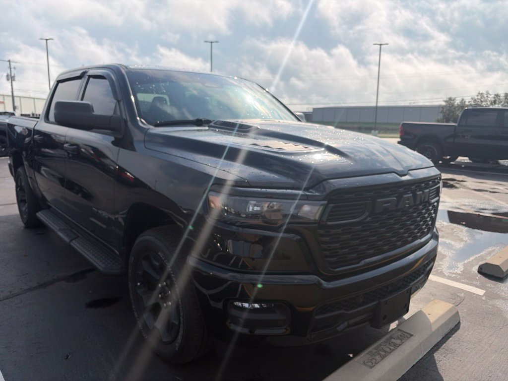 Used 2026 RAM 1500 Express AWD/4WD image 5
