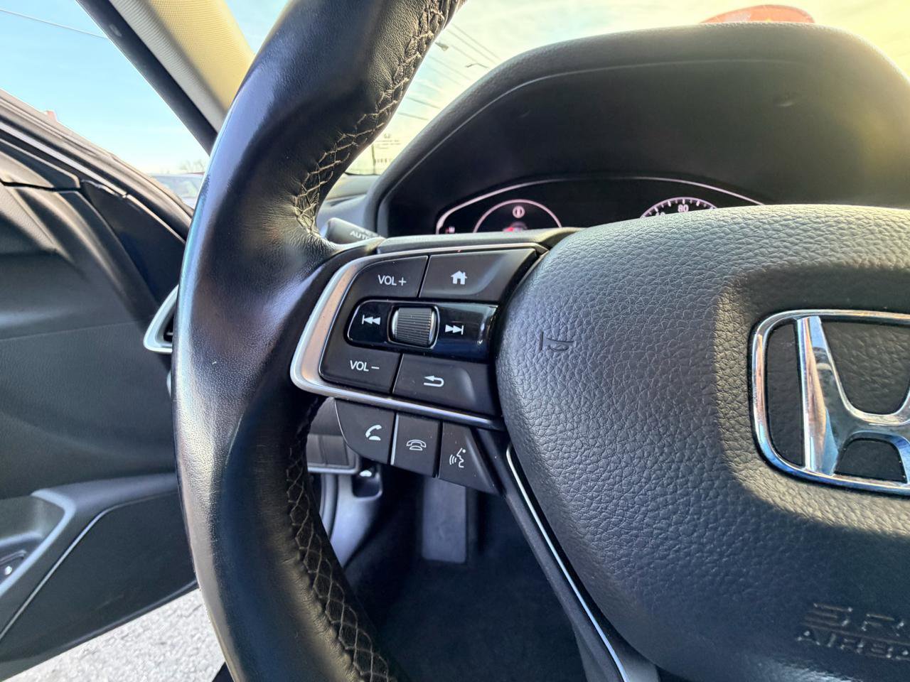 Used 2020 Honda Accord EX-L image 21