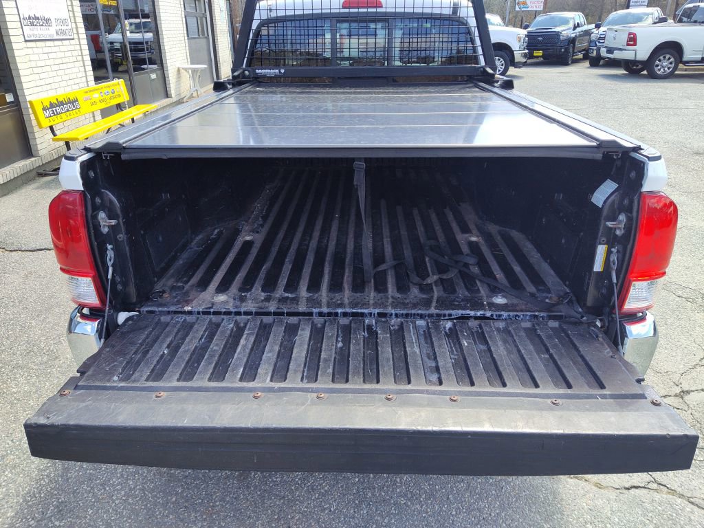 Used 2016 Toyota Tacoma SR5 w/ SR5 Appearance Package (SN) AWD/4WD image 13