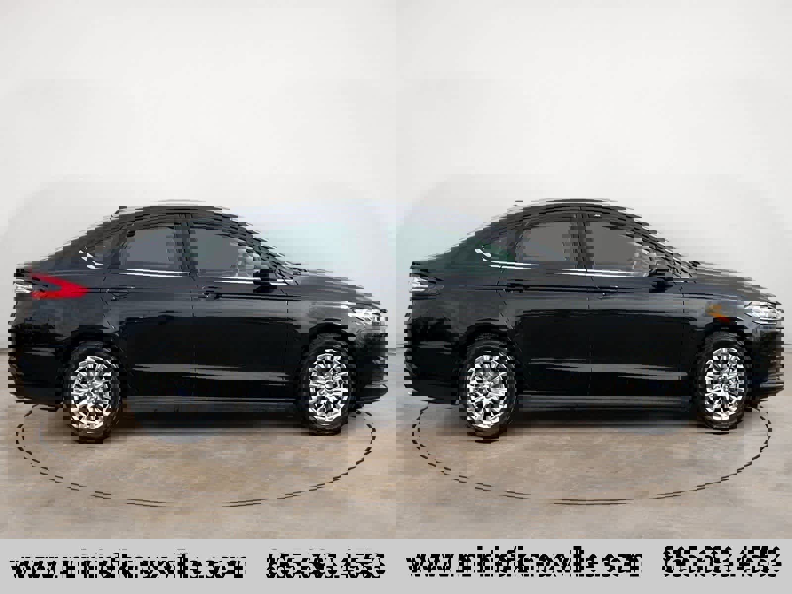 Used 2015 Ford Fusion S image 2