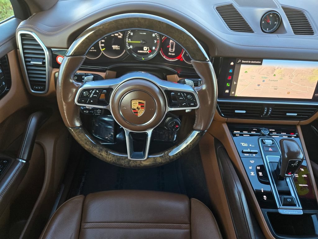 Used 2023 Porsche Cayenne Platinum Edition w/ Premium Package Plus (PIA) AWD/4WD image 21