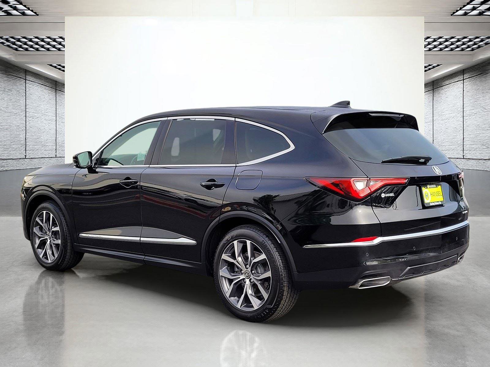 Used 2023 Acura MDX SH-AWD w/ Technology Package image 9