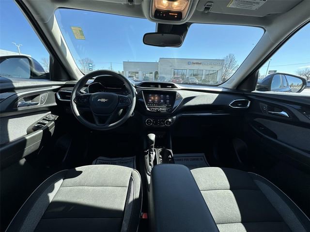 Certified 2023 Chevrolet TrailBlazer LT w/ Convenience Package FWD image 19