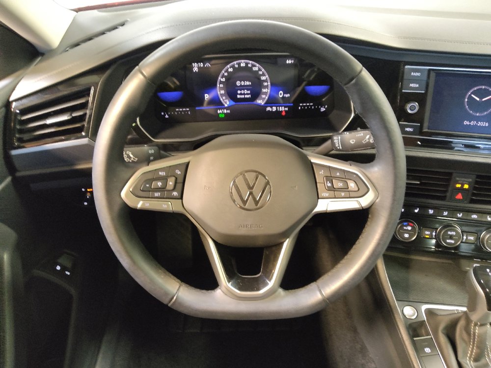 Used 2023 Volkswagen Jetta SE w/ Panoramic Sunroof Package FWD image 22