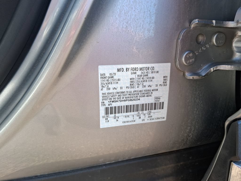 Used 2023 Ford Explorer XLT w/ Equipment Group 202A RWD image 28