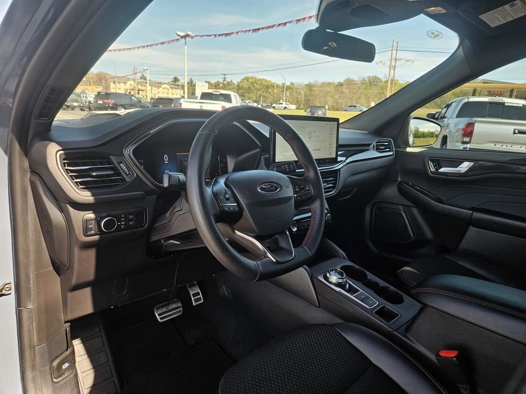 Used 2024 Ford Escape ST-Line w/ Tech Pack #1 image 12