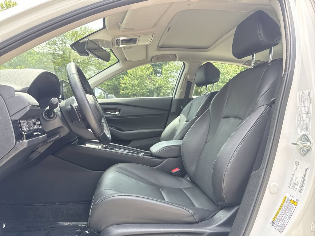 Used 2025 Honda Accord Touring image 13