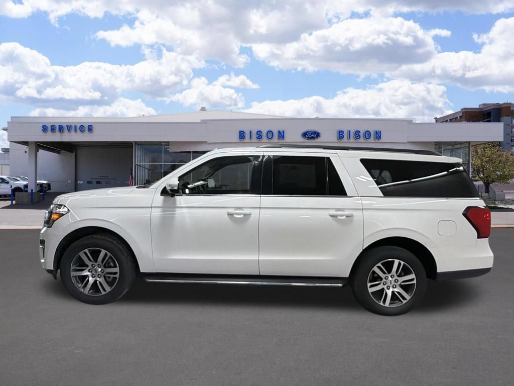 Used 2022 Ford Expedition Max XLT AWD/4WD image 6