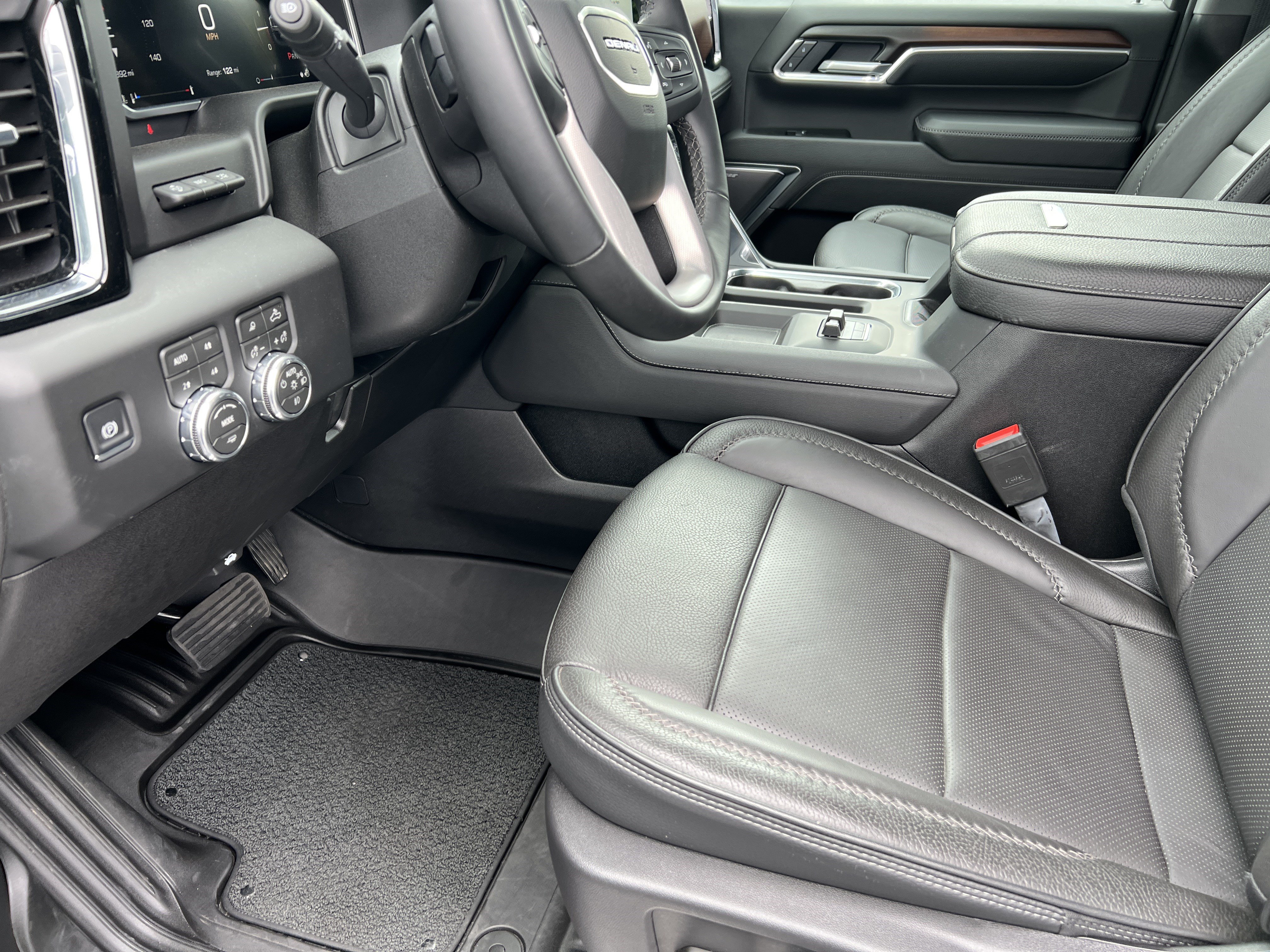 Used 2026 GMC Sierra 3500 Denali w/ Denali Reserve Package AWD/4WD image 15