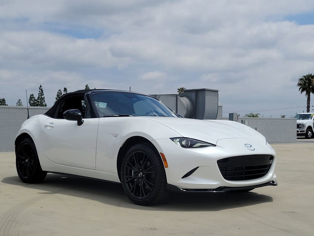 New 2026 MAZDA MX-5 Miata Club w/ Weather Package RWD image 25