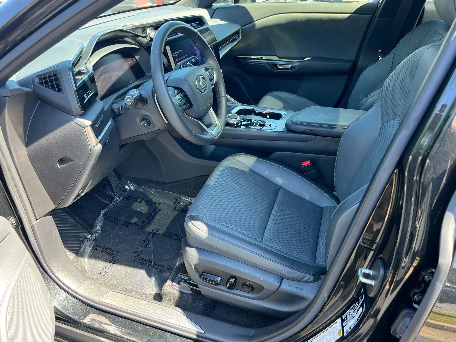 Used 2024 Lexus RZ 300e Premium w/ Accessory Package (Z1) image 10