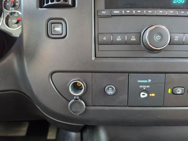 Used 2025 Chevrolet Express 3500 LT w/ LT Preferred Equipment Group RWD image 18