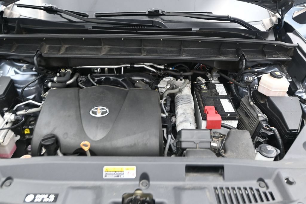 Used 2022 Toyota Highlander Platinum AWD/4WD image 12
