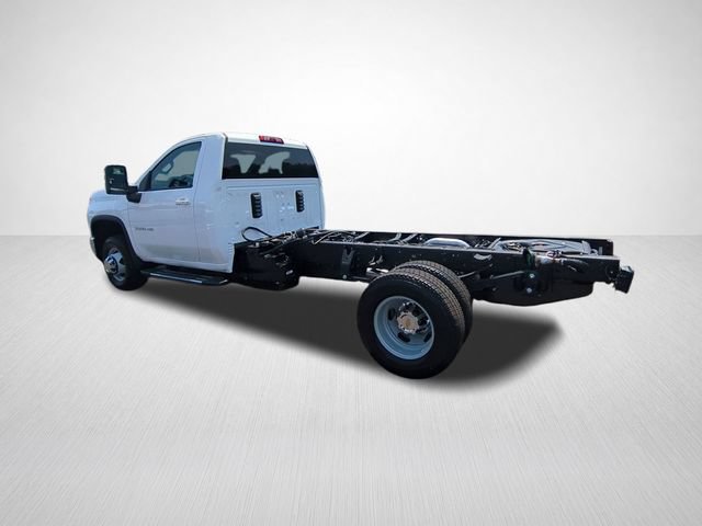 New 2025 Chevrolet Silverado 3500 LT w/ Convenience Package AWD/4WD image 9