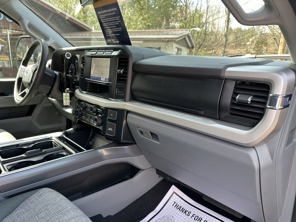 Used 2023 Ford F250 XLT w/ Snow Plow/Camper Package image 19