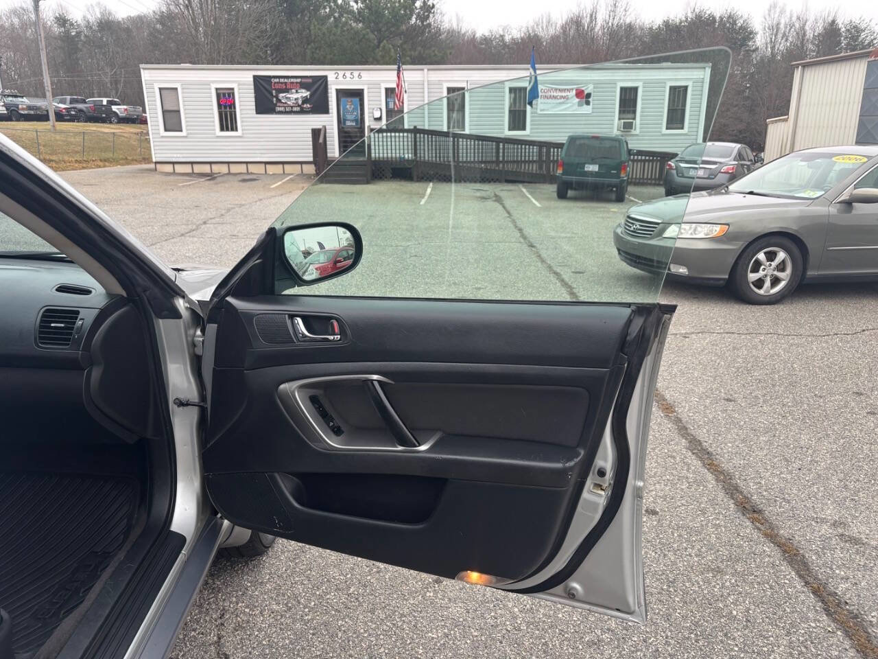 Used 2007 Subaru Outback 2.5i image 10