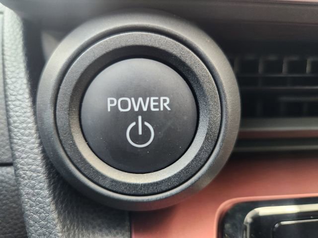 Used 2026 Toyota Prius Plug-In Hybrid FWD image 20