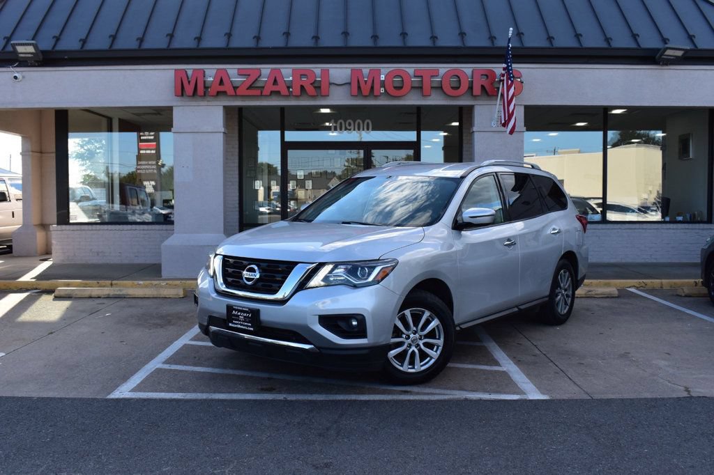 Used 2018 Nissan Pathfinder SV AWD/4WD image 2