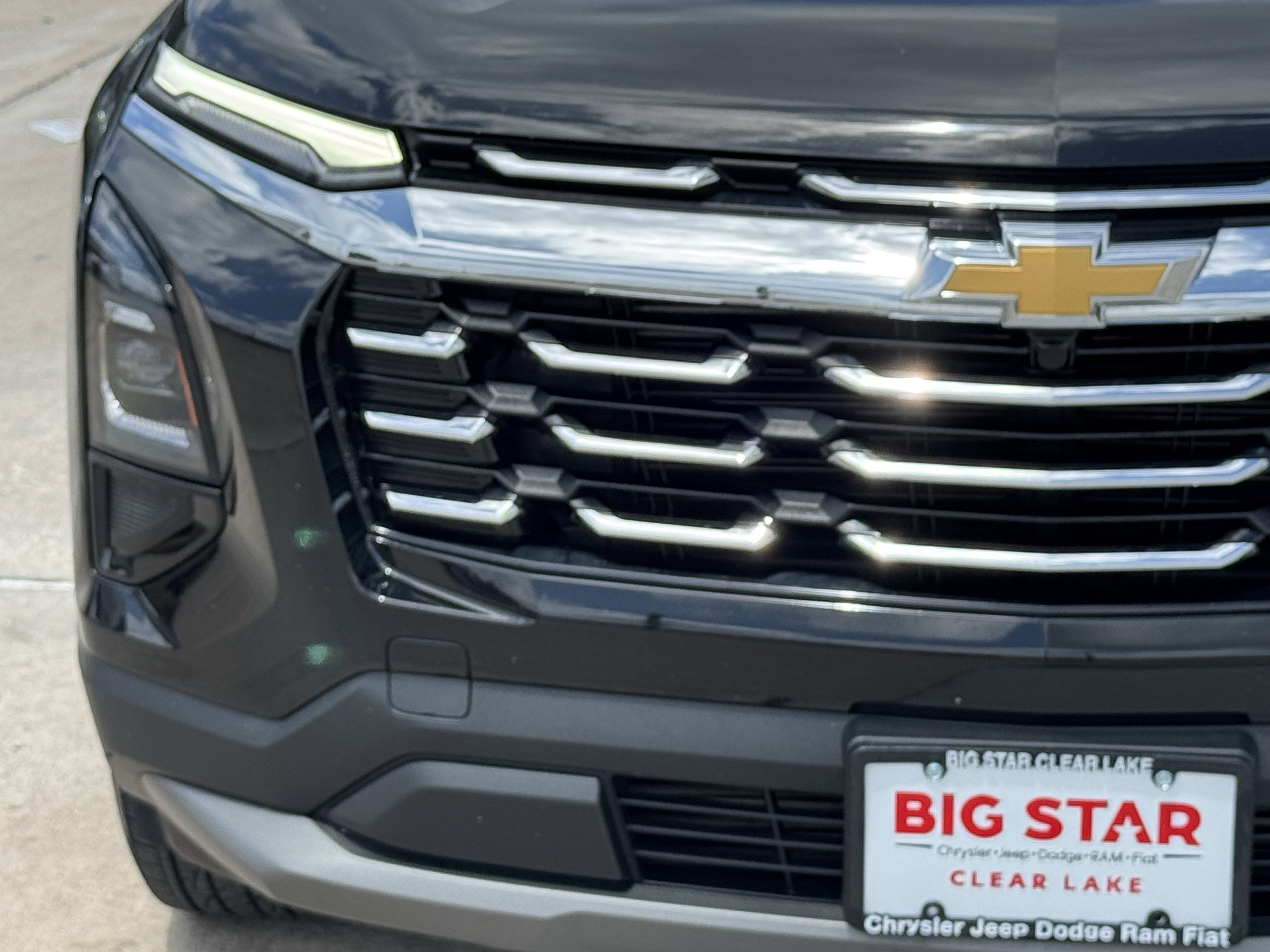 Used 2025 Chevrolet Equinox LT FWD image 6