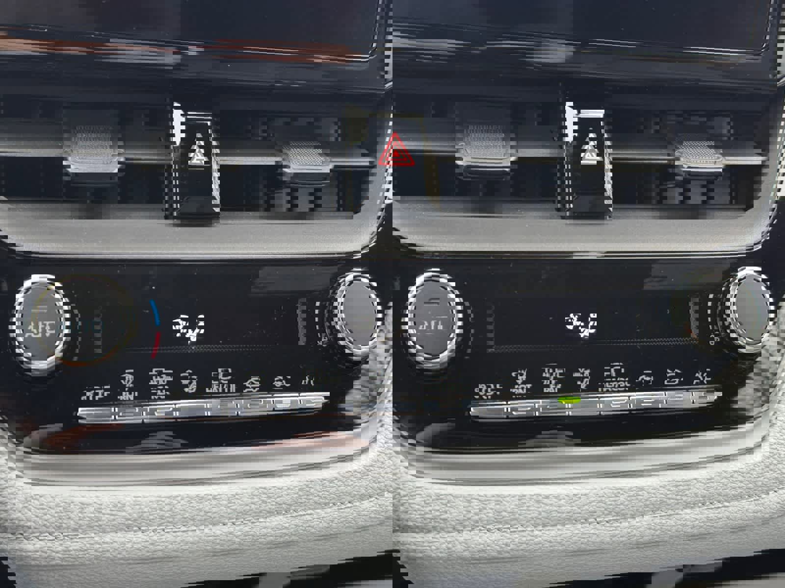 Certified 2023 Toyota Corolla SE image 19