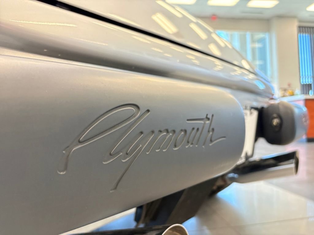 Used 2000 Plymouth Prowler image 9