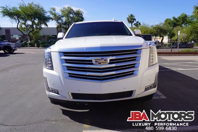 Used 2020 Cadillac Escalade ESV Platinum image 42