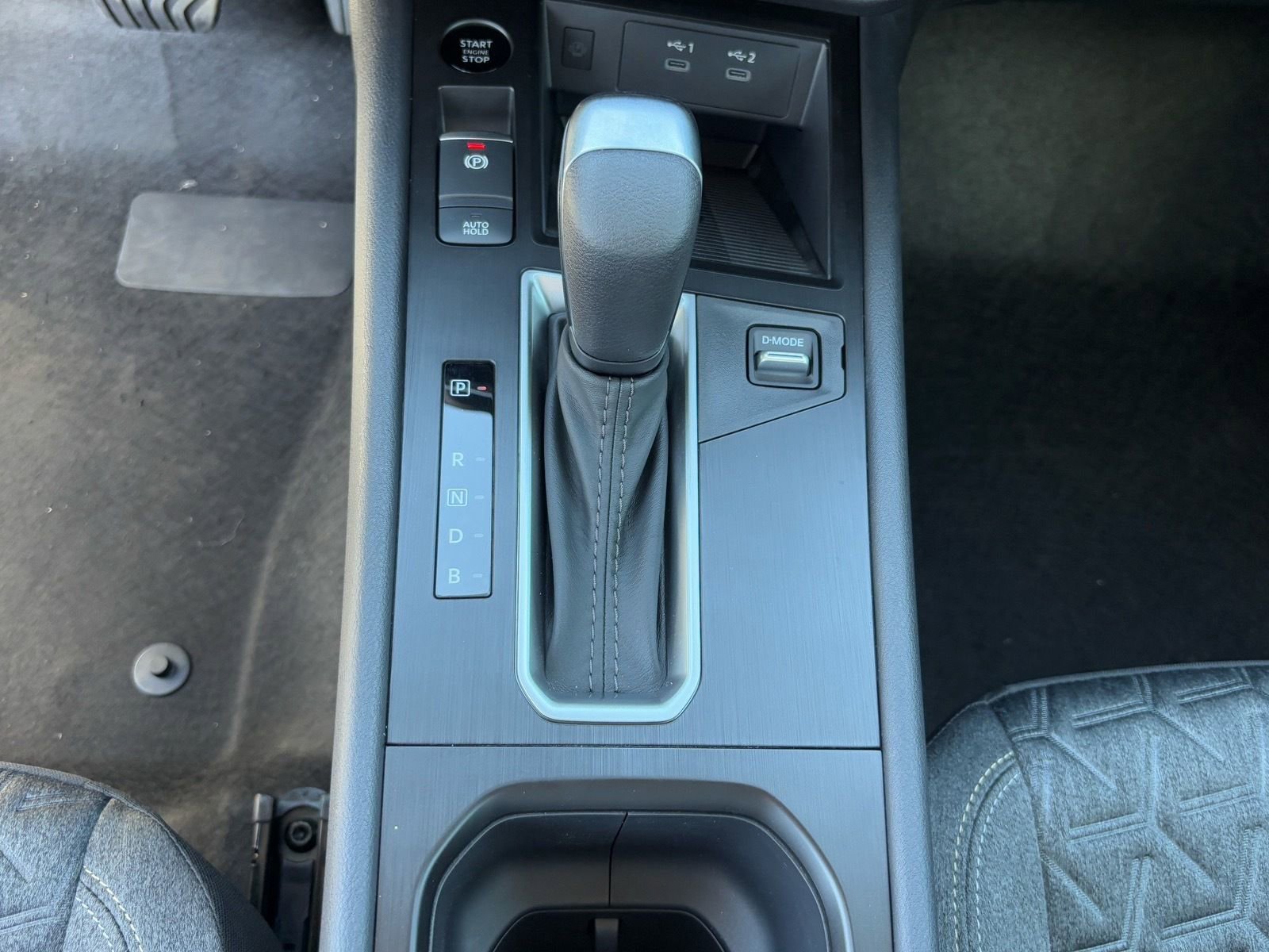 New 2026 Nissan Kicks SV w/ Cold Weather Package FWD image 27