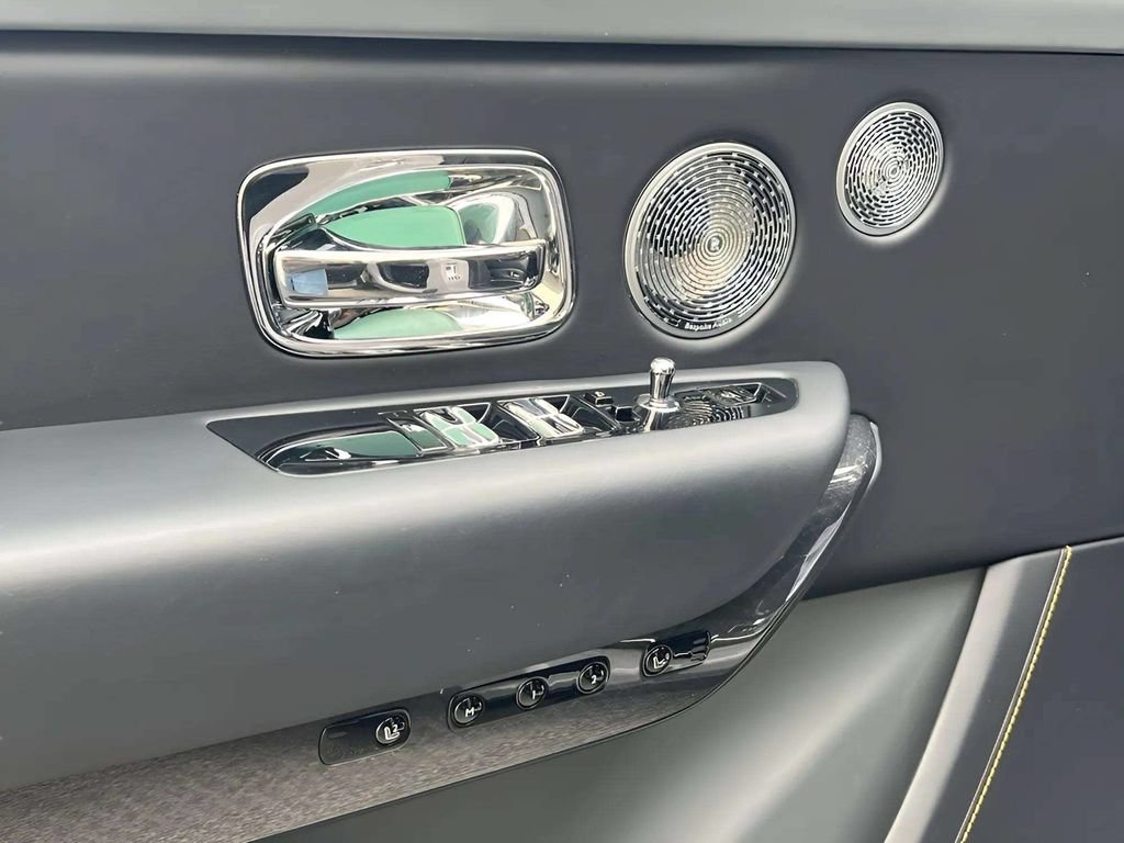 Certified 2024 Rolls-Royce Cullinan Black Badge AWD/4WD image 6