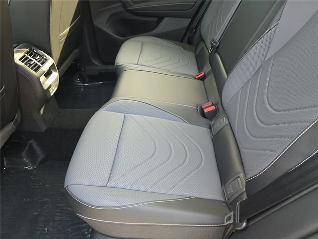 New 2026 Volkswagen Tiguan SE FWD image 10