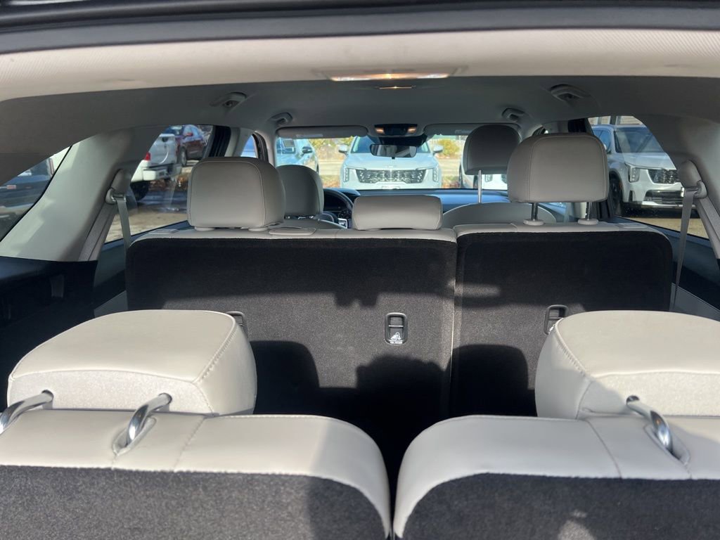 Certified 2023 Kia Sorento S image 12