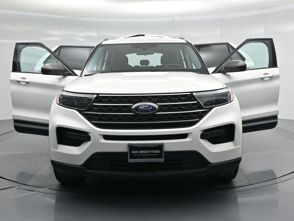 Certified 2023 Ford Explorer XLT RWD image 30