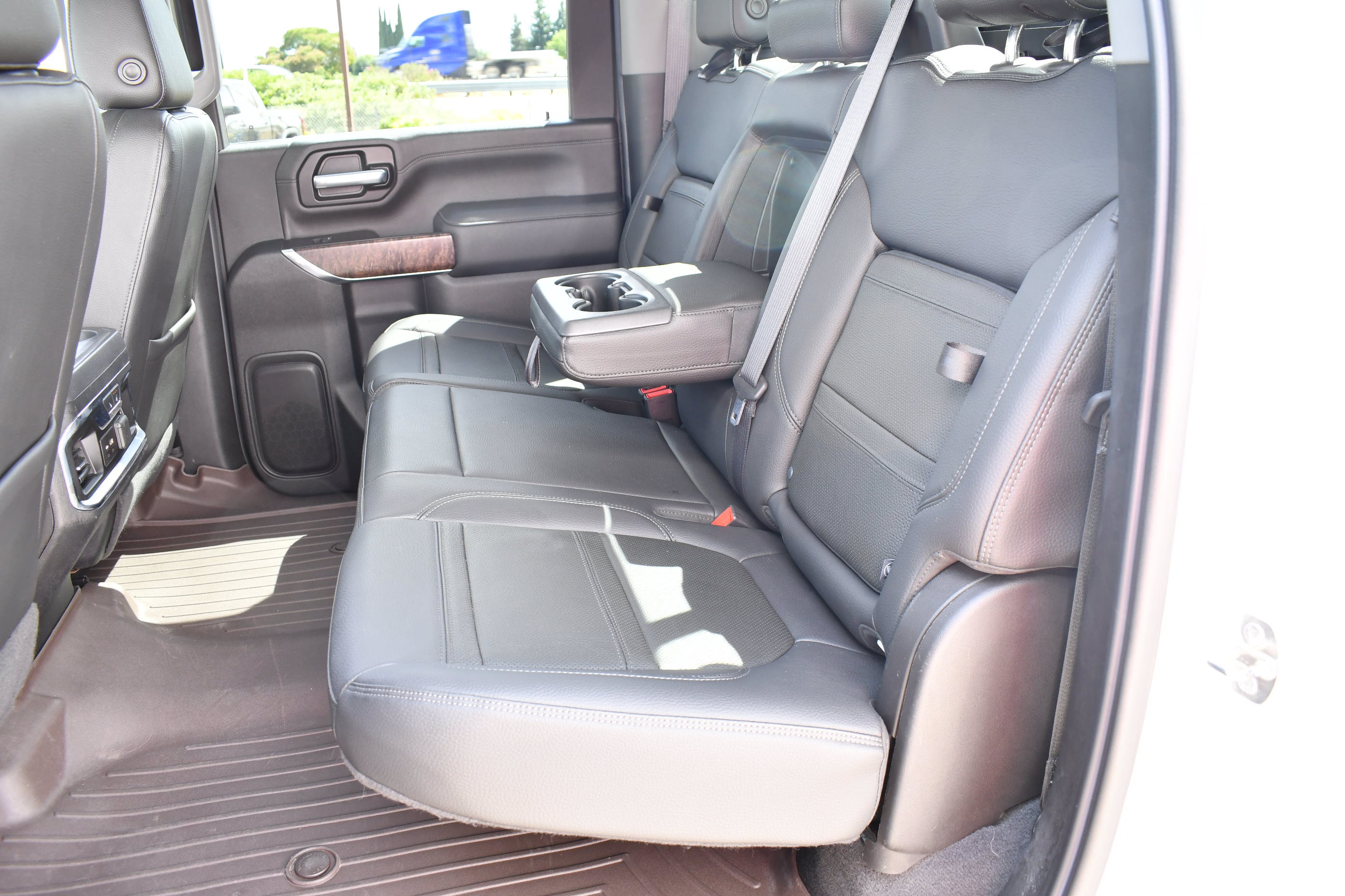 Used 2020 GMC Sierra 2500 Denali w/ Denali Ultimate Package AWD/4WD image 32