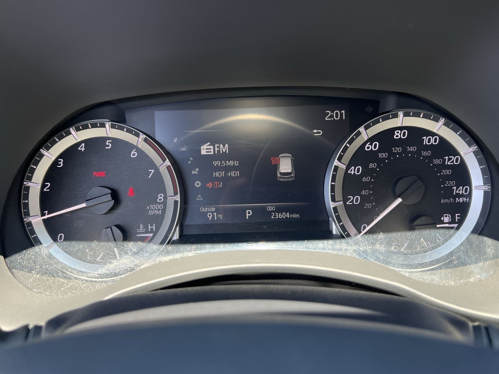 Used 2024 Toyota Highlander XLE AWD/4WD image 16
