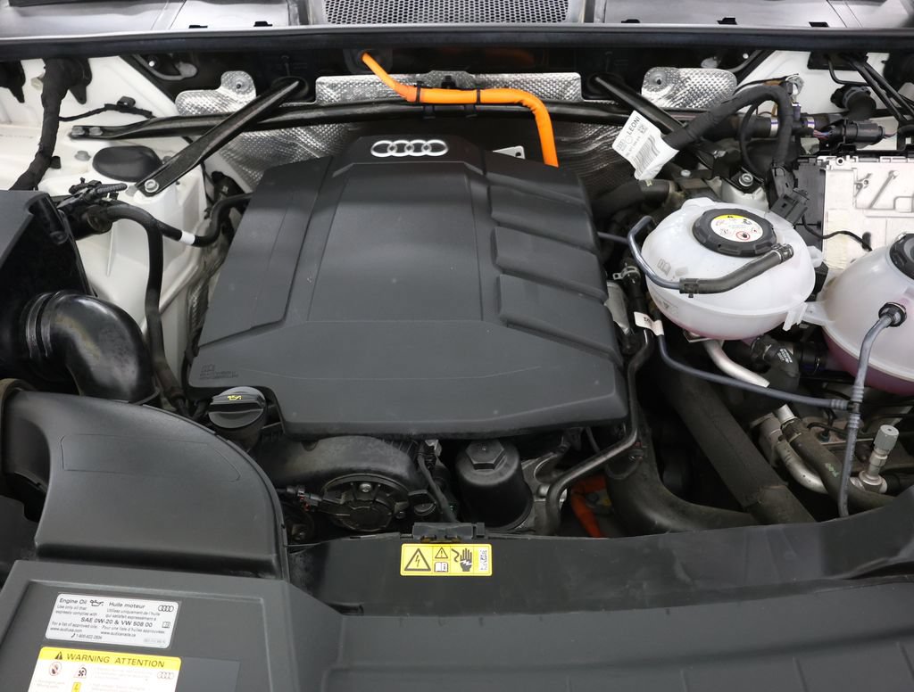 Used 2021 Audi Q5 e Premium w/ Convenience Package AWD/4WD image 29
