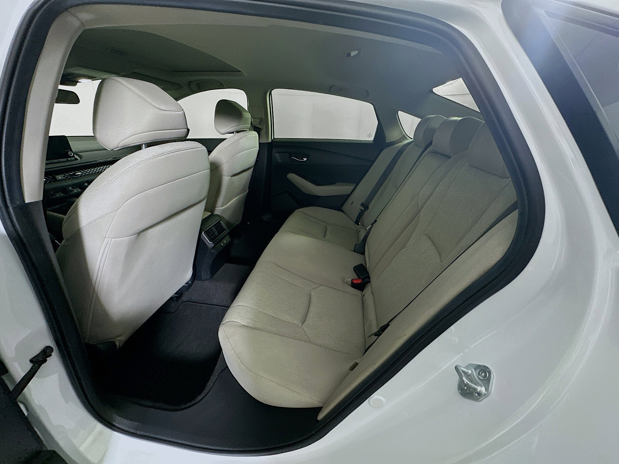 Used 2025 Honda Accord SE image 30