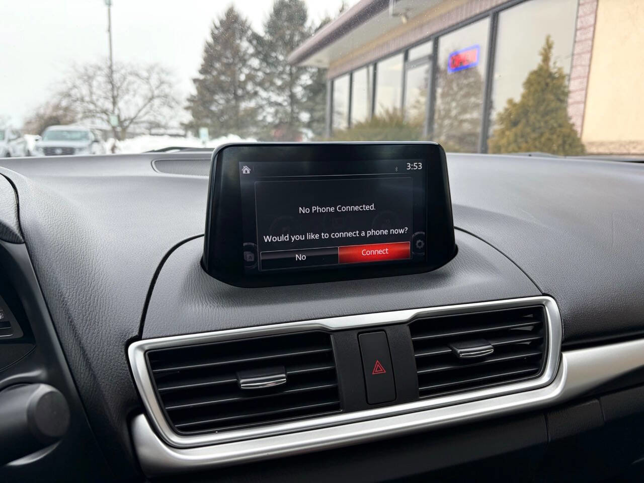 Used 2018 MAZDA MAZDA3 Sport w/ Preferred Equipment Package FWD image 25