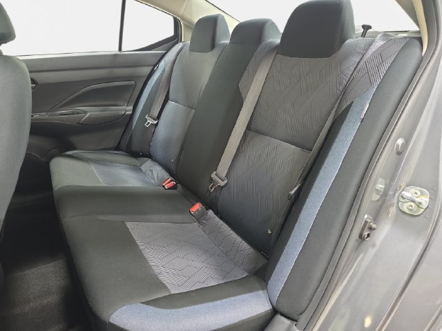 Used 2025 Nissan Versa SV FWD image 13