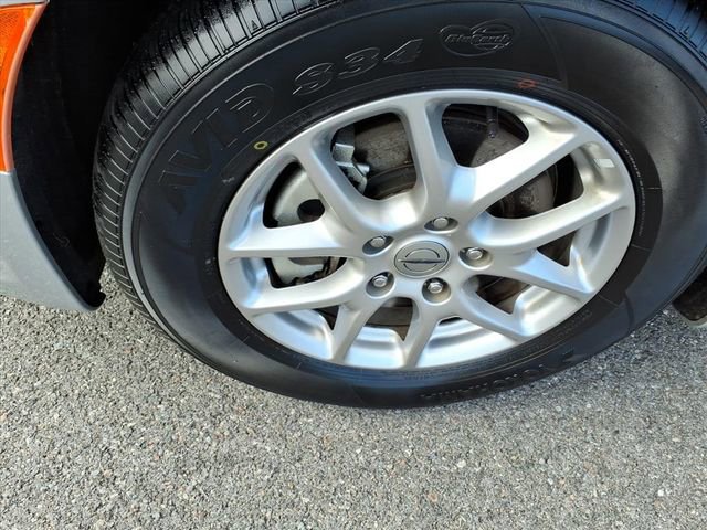 Used 2024 Chrysler Pacifica Touring-L image 11