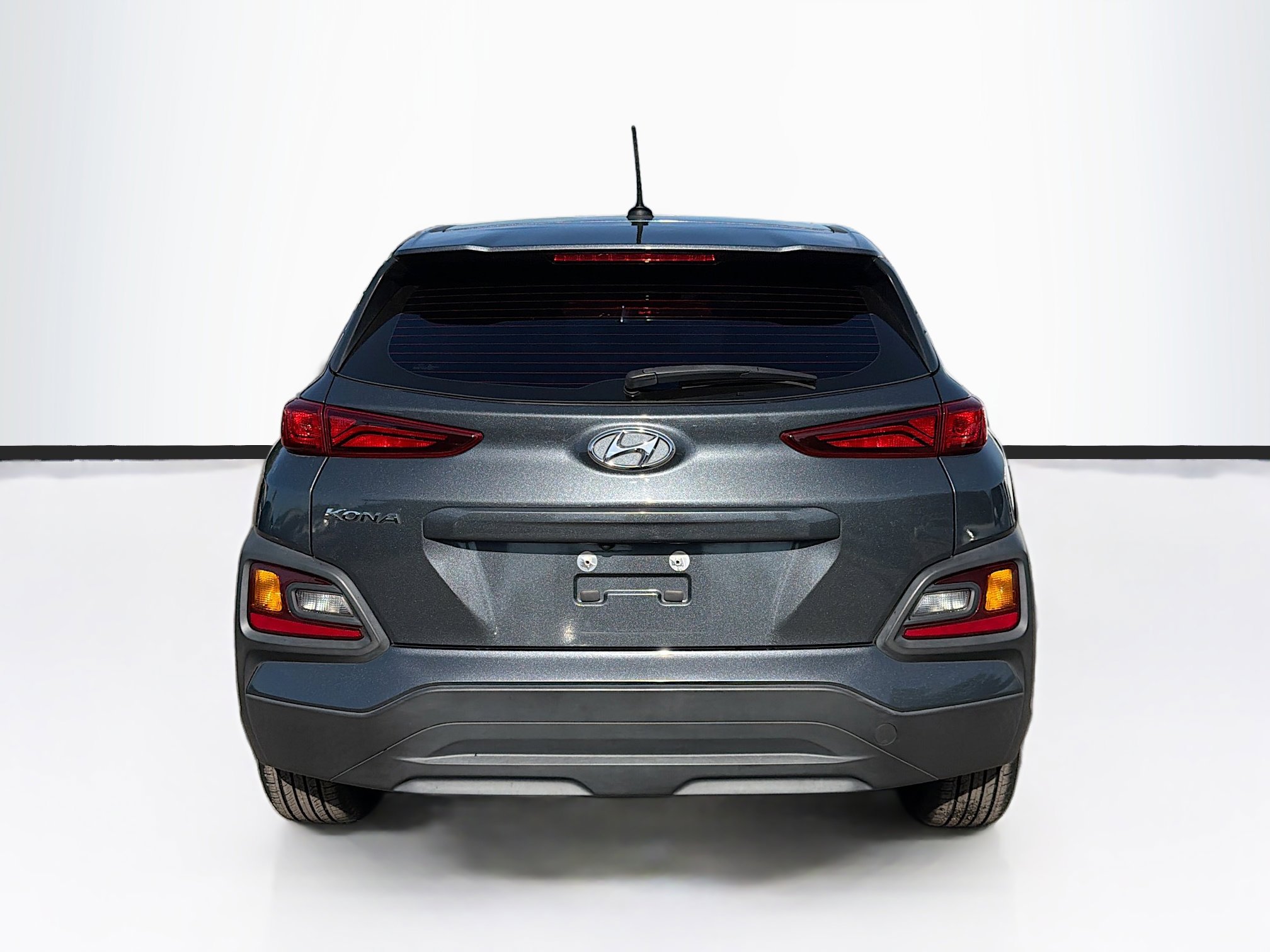 Used 2021 Hyundai Kona SE image 4