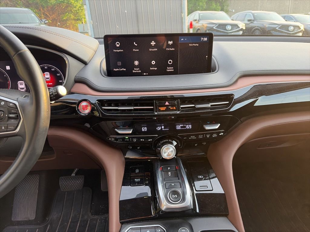 Used 2024 Acura MDX SH-AWD w/ Technology Package image 12