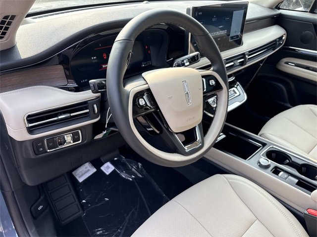 New 2025 Lincoln Corsair Grand Touring w/ Jet Appearance Package image 25