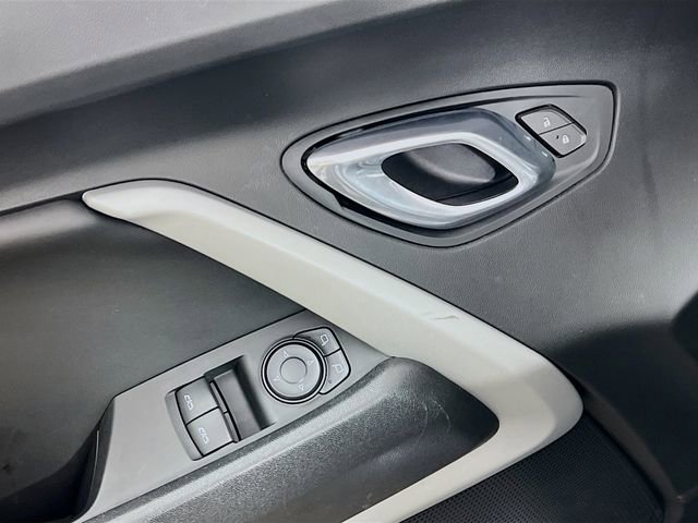 Used 2019 Chevrolet Camaro LT w/ RS Package image 9