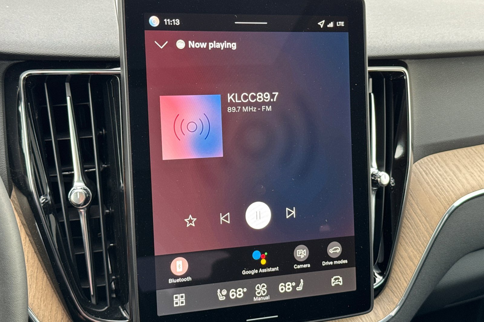 New 2026 Volvo XC60 B5 Plus w/ Climate Package image 17