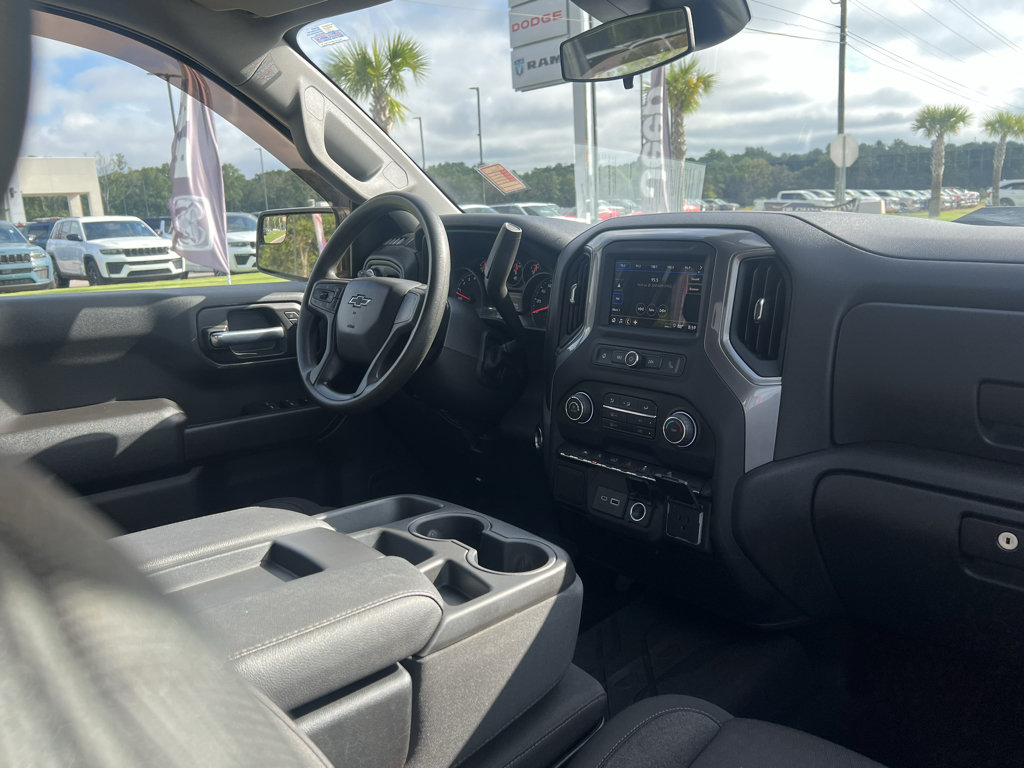 Used 2022 Chevrolet Silverado 1500 Custom Trail Boss w/ LPO, Dark Essentials Package AWD/4WD image 16