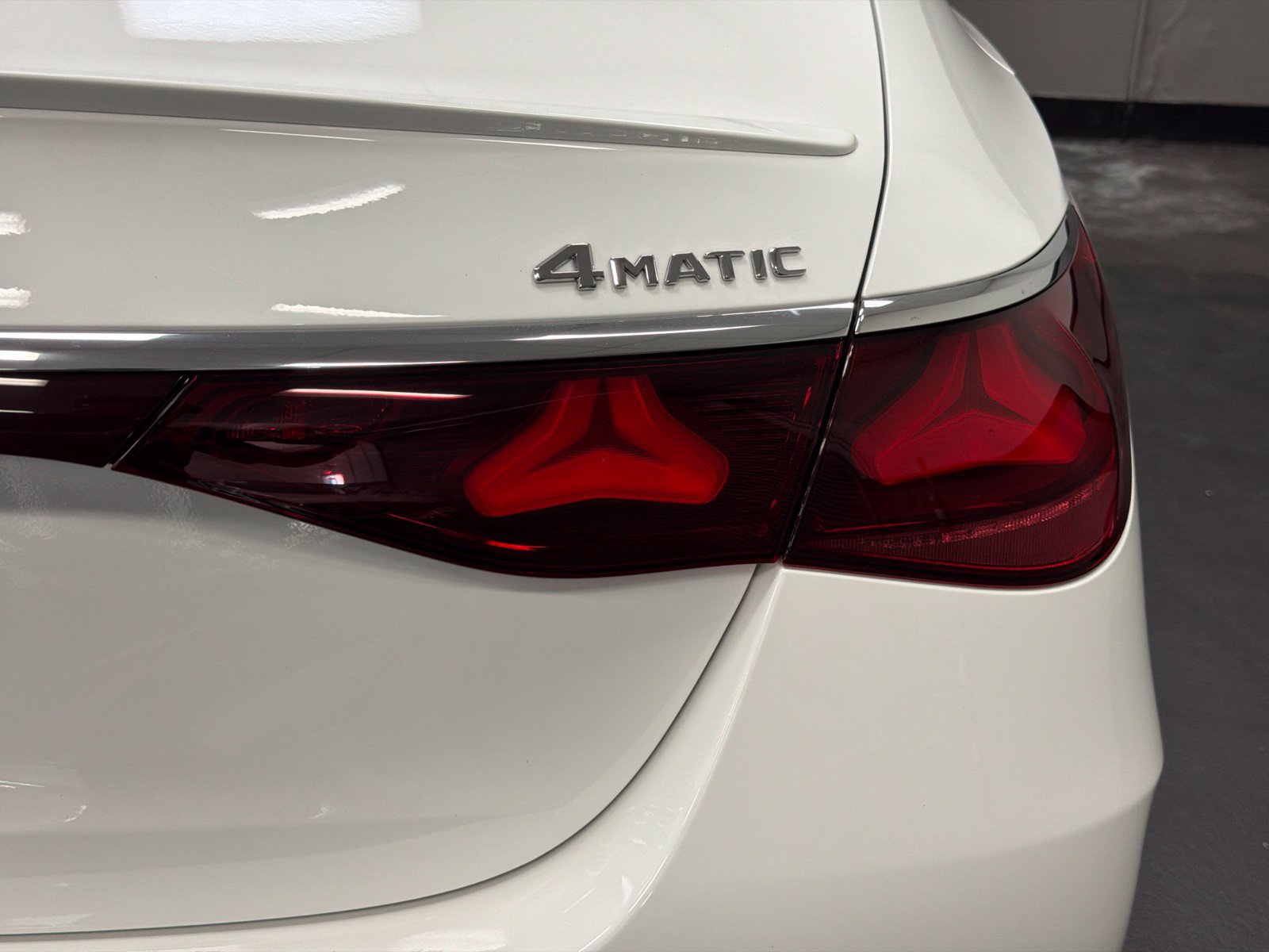 Used 2024 Mercedes-Benz E 350 4MATIC Sedan image 15