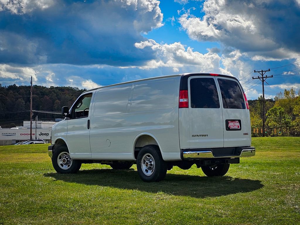 New 2025 GMC Savana 3500 w/ Driver Convenience Package RWD image 6